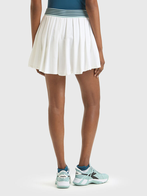 Skirt with pleated back - 2