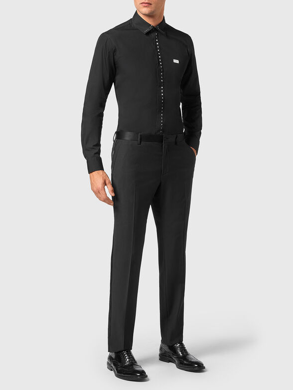 Elegant trousers with contrast stripe - 4