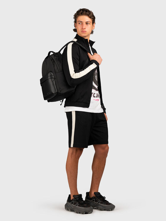 Sweatshirt with contrast stripes on the sleeves - 2