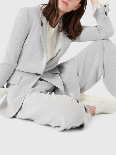 Trousers with high waist and wide legs - 4