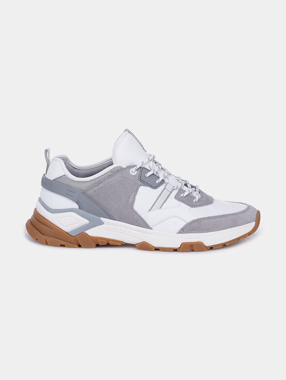 Sneakers in green color with contrasting details - 1