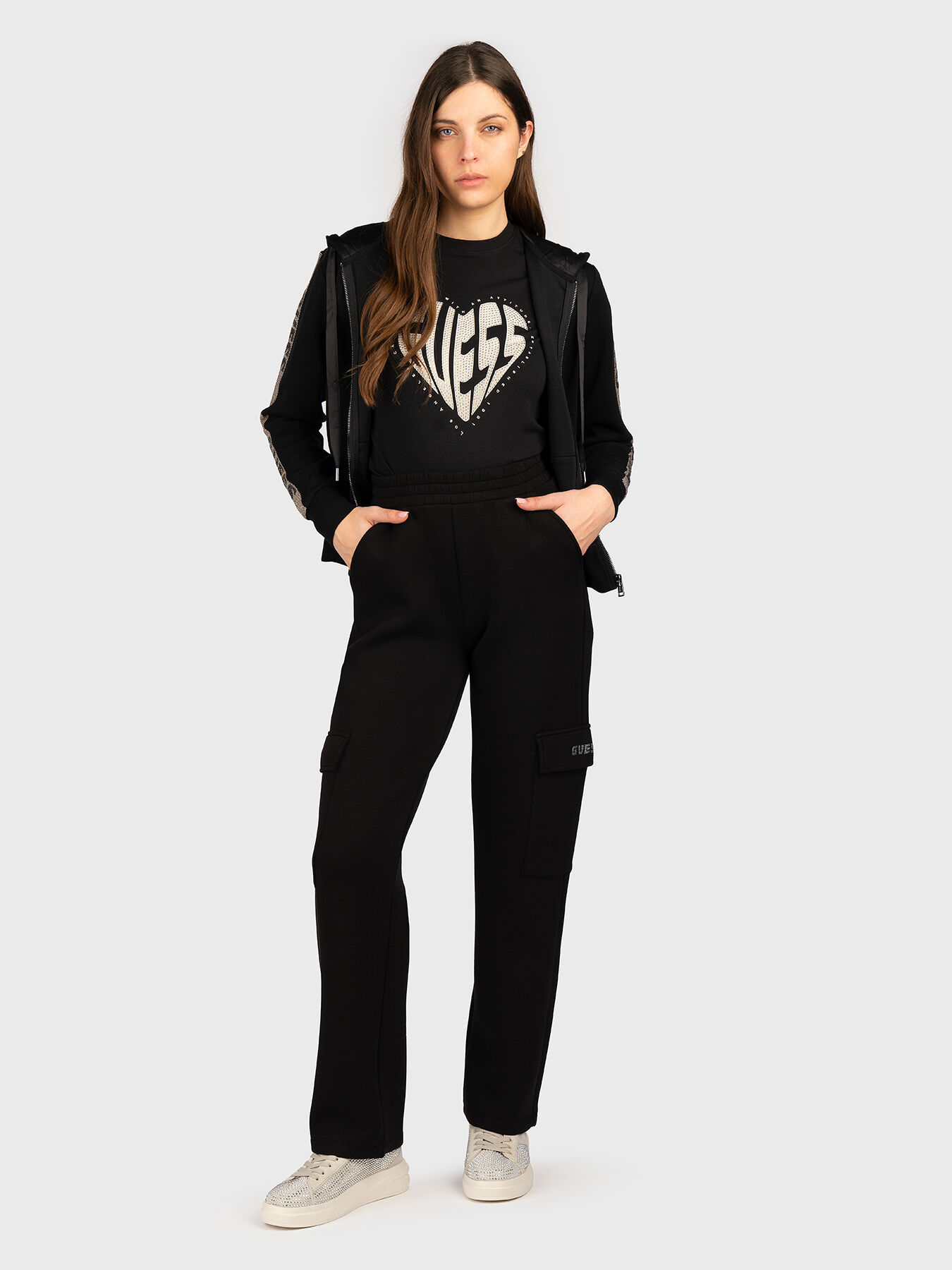 JULIA T-shirt brand GUESS — Globalbrandsstore.com/en