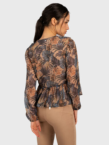 V-neck blouse with multicolor print - 3