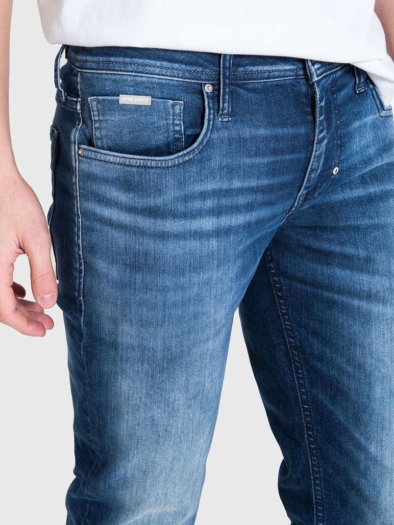OZZY jeans with washed effect  - 2