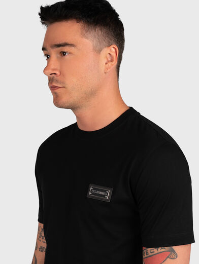 Black T-shirt with logo patch - 4