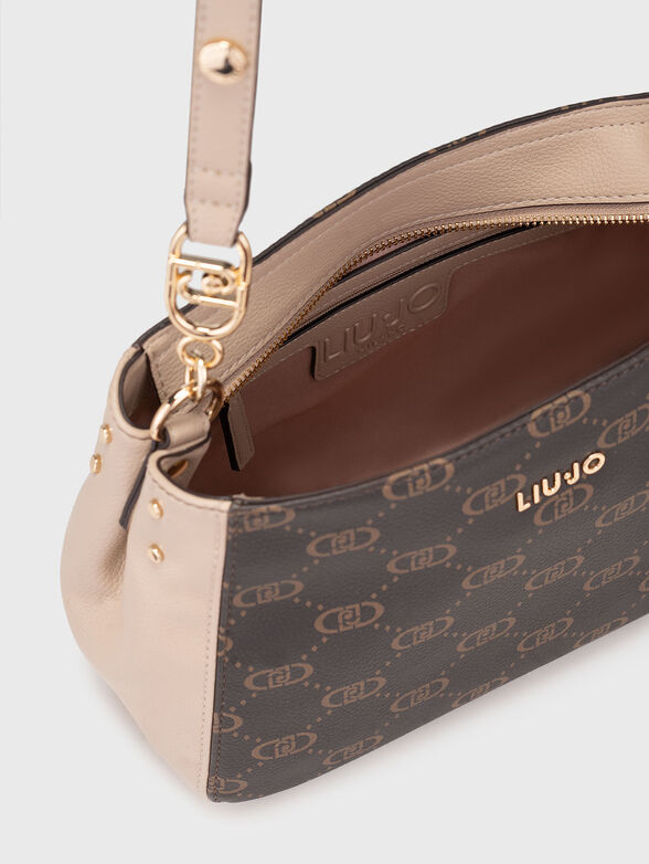 Crossbody bag with adjustable strap - 6