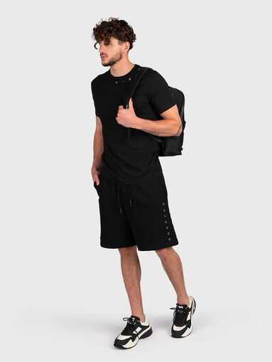 Black short pants with eyelets - 4