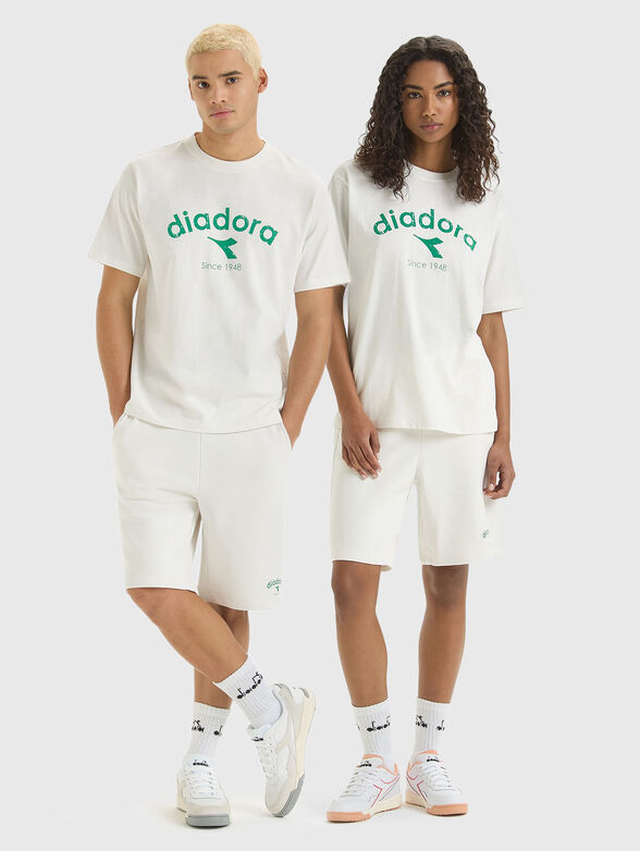 Unisex T-shirt with logo - 1