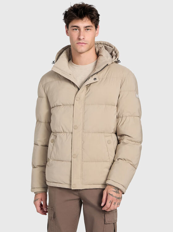 Яке с качулка и лого - 1