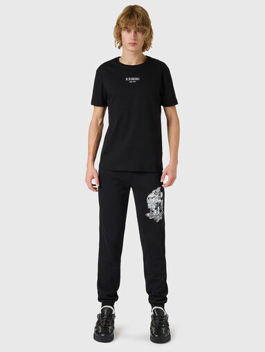 Black cotton T-shirt with Looney Tunes - 5