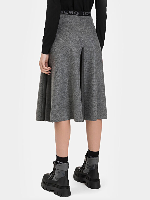 Midi skirt in gray with zippers - 2