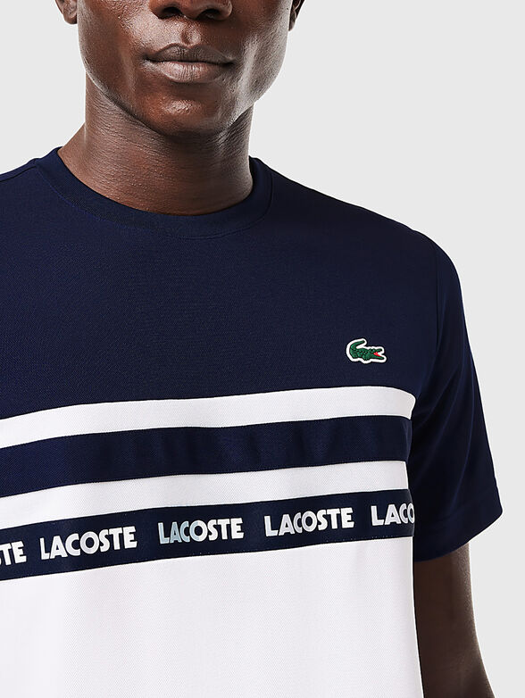 T-shirt with oval neckline - 4