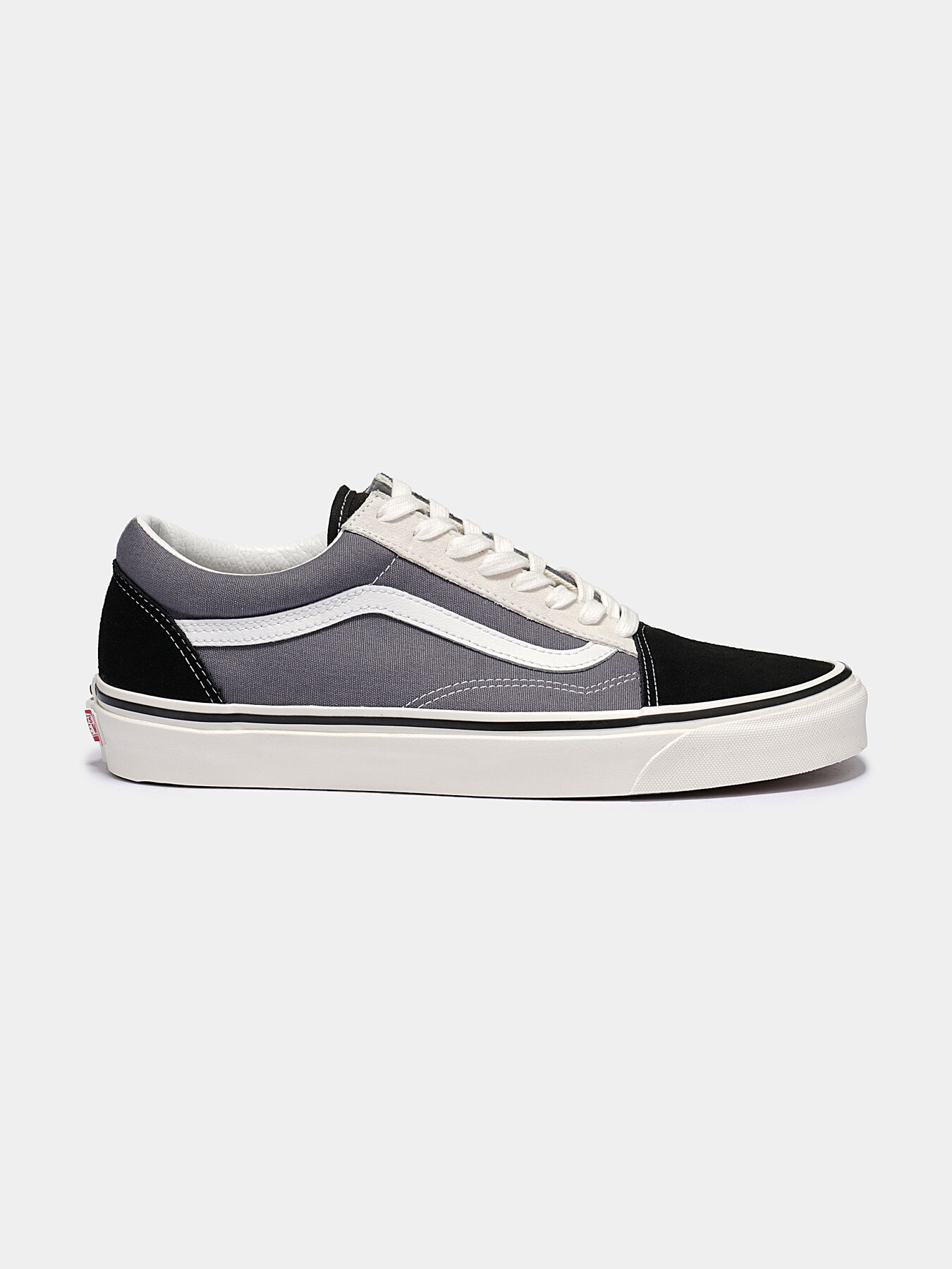 Black and white color block vans cheap