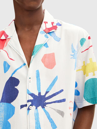Short sleeve shirt with multicolour print - 4