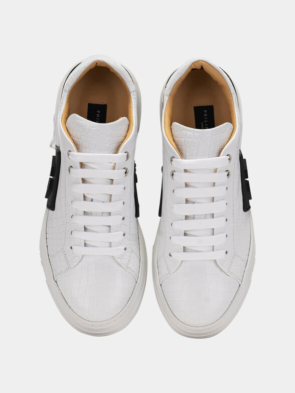 Sneakers with crocodile texture - 6