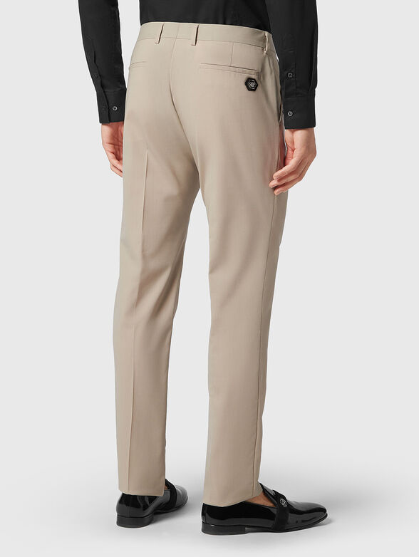 Gigolo fit trousers in beige - 2