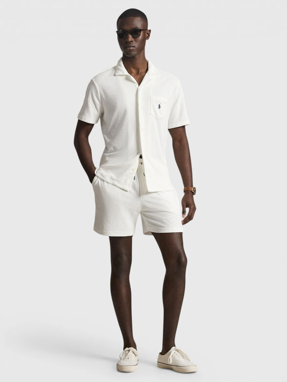 Shorts with a mini logo - 4