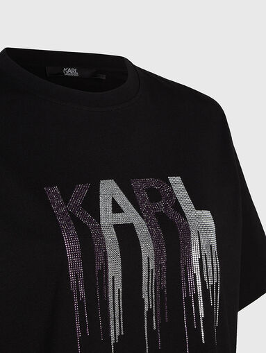 T-shirt with a fancy logo - 4