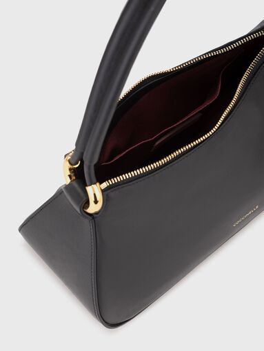 Small leather bag with gold details - 5