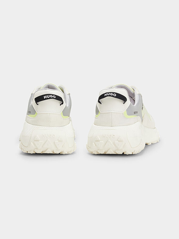 Sports shoes with colorful inserts and logo - 4