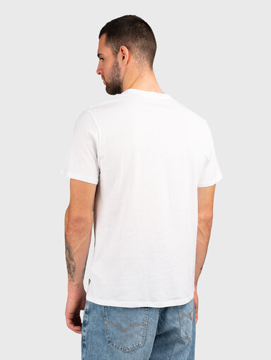 Black T-shirt with contrasting print - 3