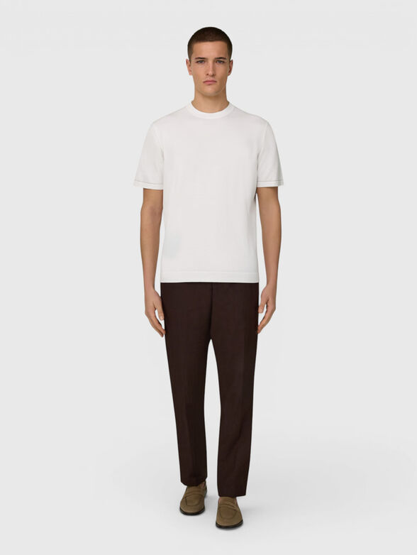 White t-shirt - 3