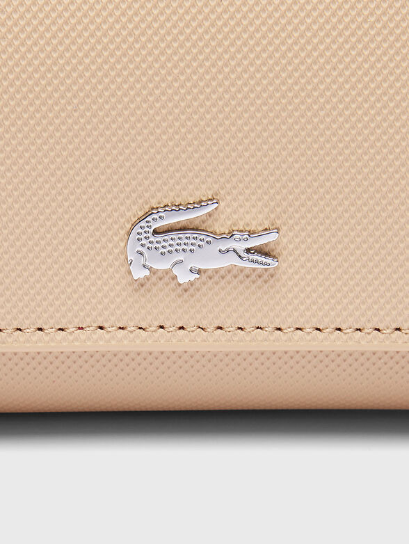 Beige wallet with logo detail - 3