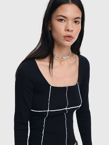 Stretch ribbed blouse with contrast stitching - 4