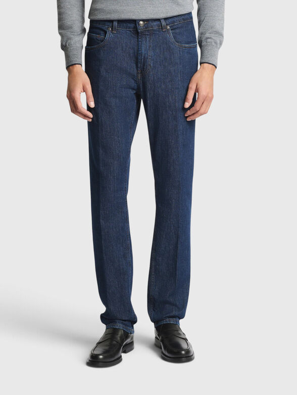 Straight-leg jeans with a logo detail - 1