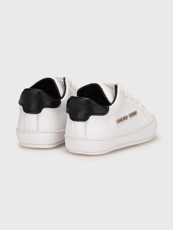Leather sneakers with embossed logo inscription - 3