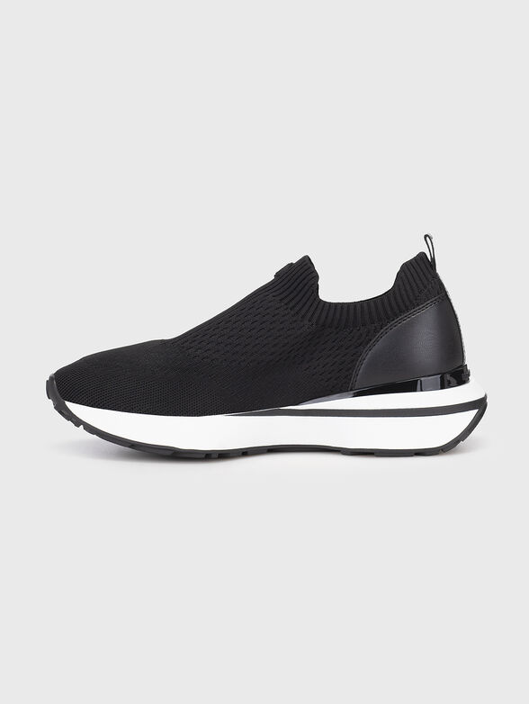 Black sneakers - 4