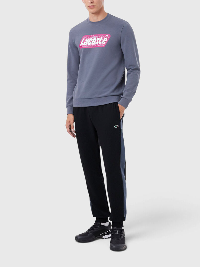 Sports pants with contrast trim - 3