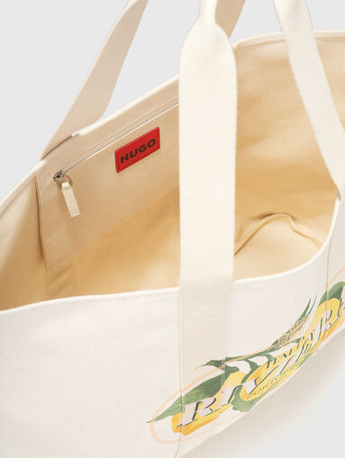 Textile bag with a floral print - 5
