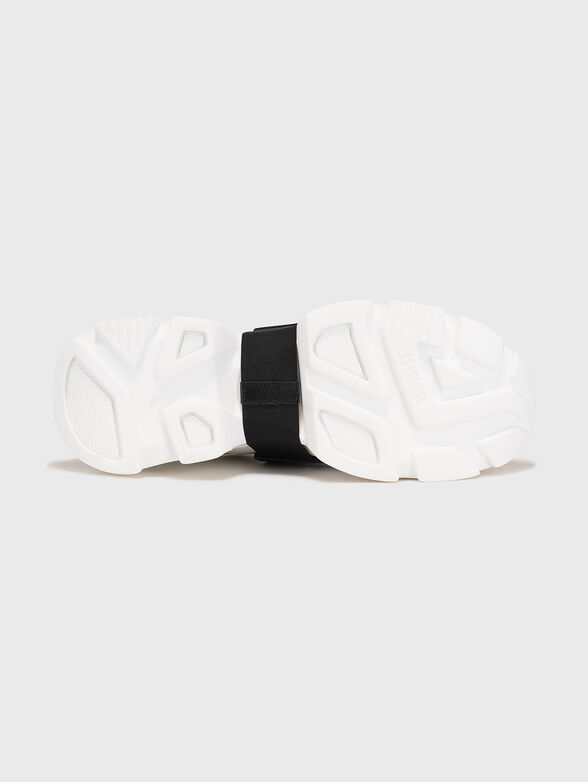 Leather sneakers with coloured inserts - 5