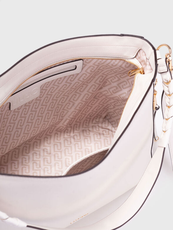 Large bag with accent pockets - 6