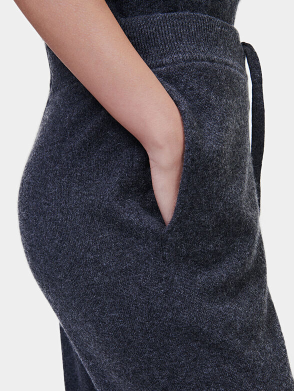 Cashmere trousers with laces and logo detail - 4