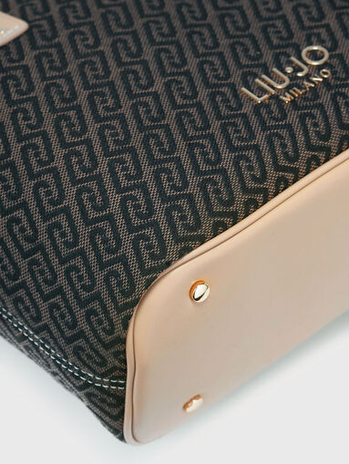 Bag with monogram logo - 4