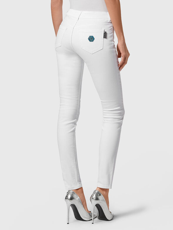 Skinny jeans with accented logo patch - 2
