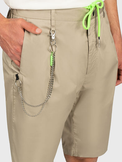 Shorts with metal chain detail - 2