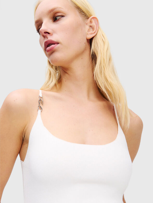 Knitted top with silver charm - 4