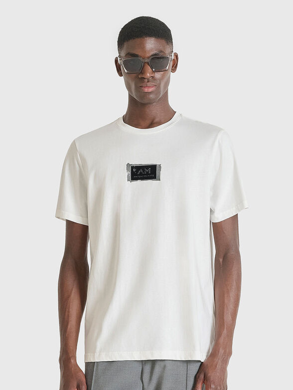 T-shirt with oval neckline - 1