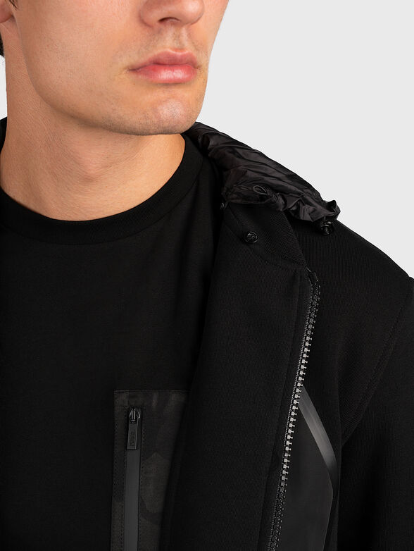 Sweatshirt with accent detail - 5