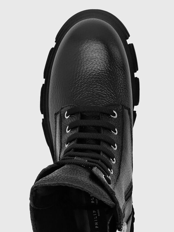 Leather boots with logo - 5