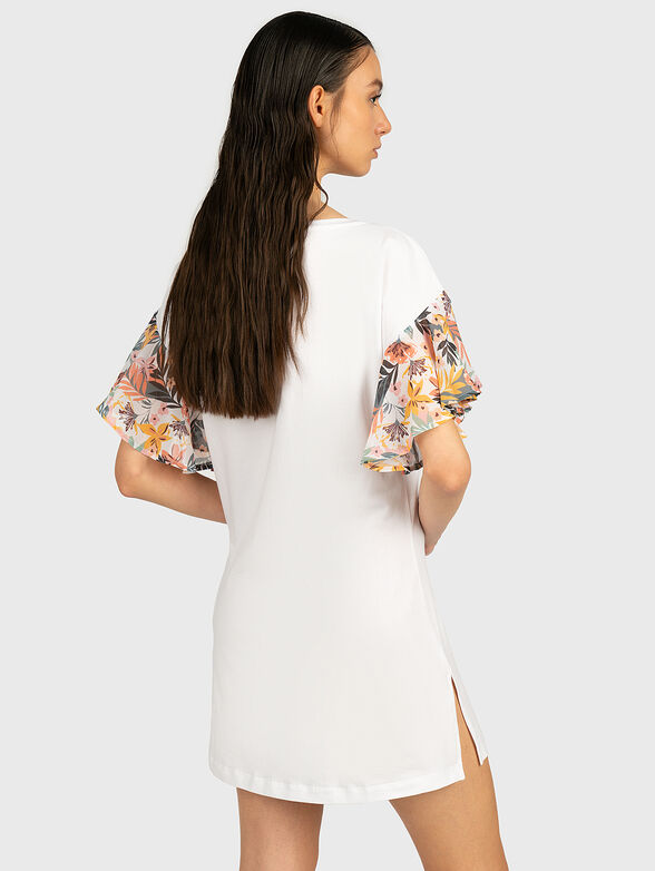 Short dress with frilled sleeves - 3