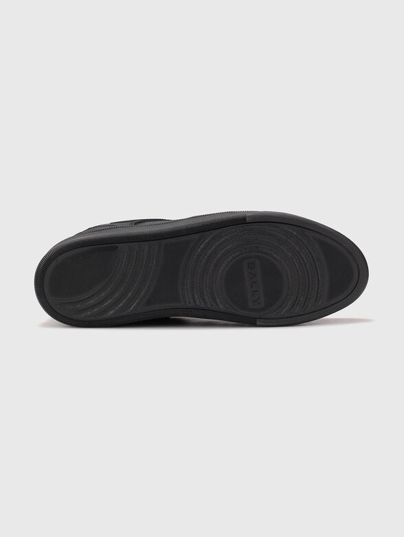 Black sneakers - 5