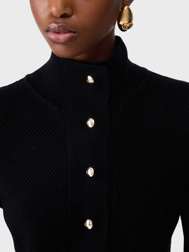 Sweater with gold buttons - 5