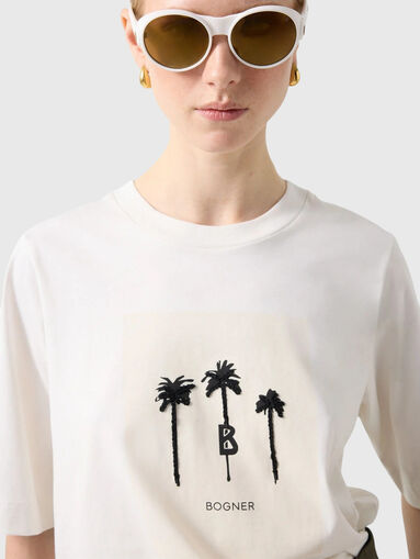 DOROTHY T-shirt with embroidered floral motifs - 4