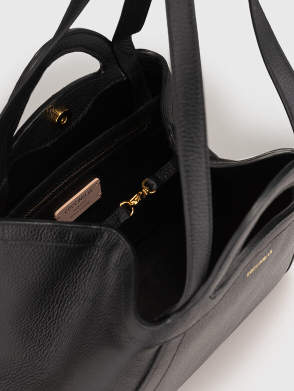 Leather bag with long handle and logo - 6