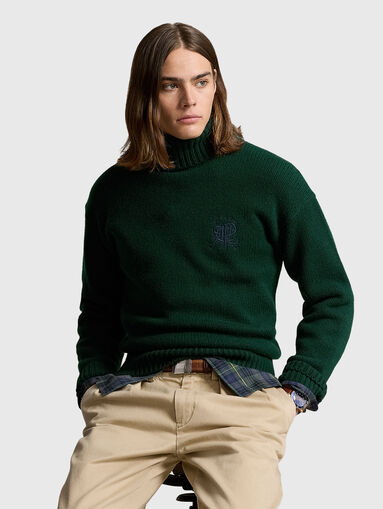 Wool blend turtleneck in dark green - 5
