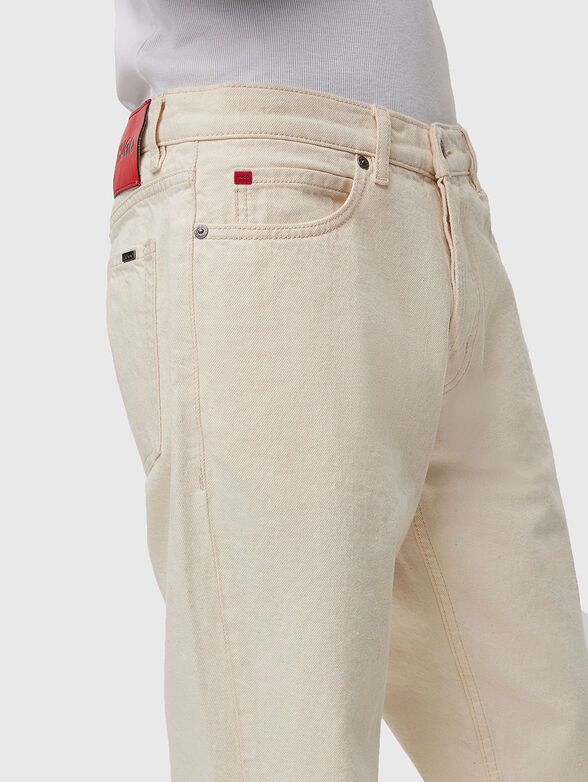 Jeans with contrasting logo accent - 3